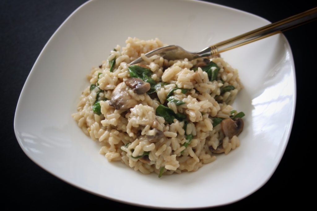 Mushroom + Spinach Risotto in the Instant Pot from potsandplanes.com