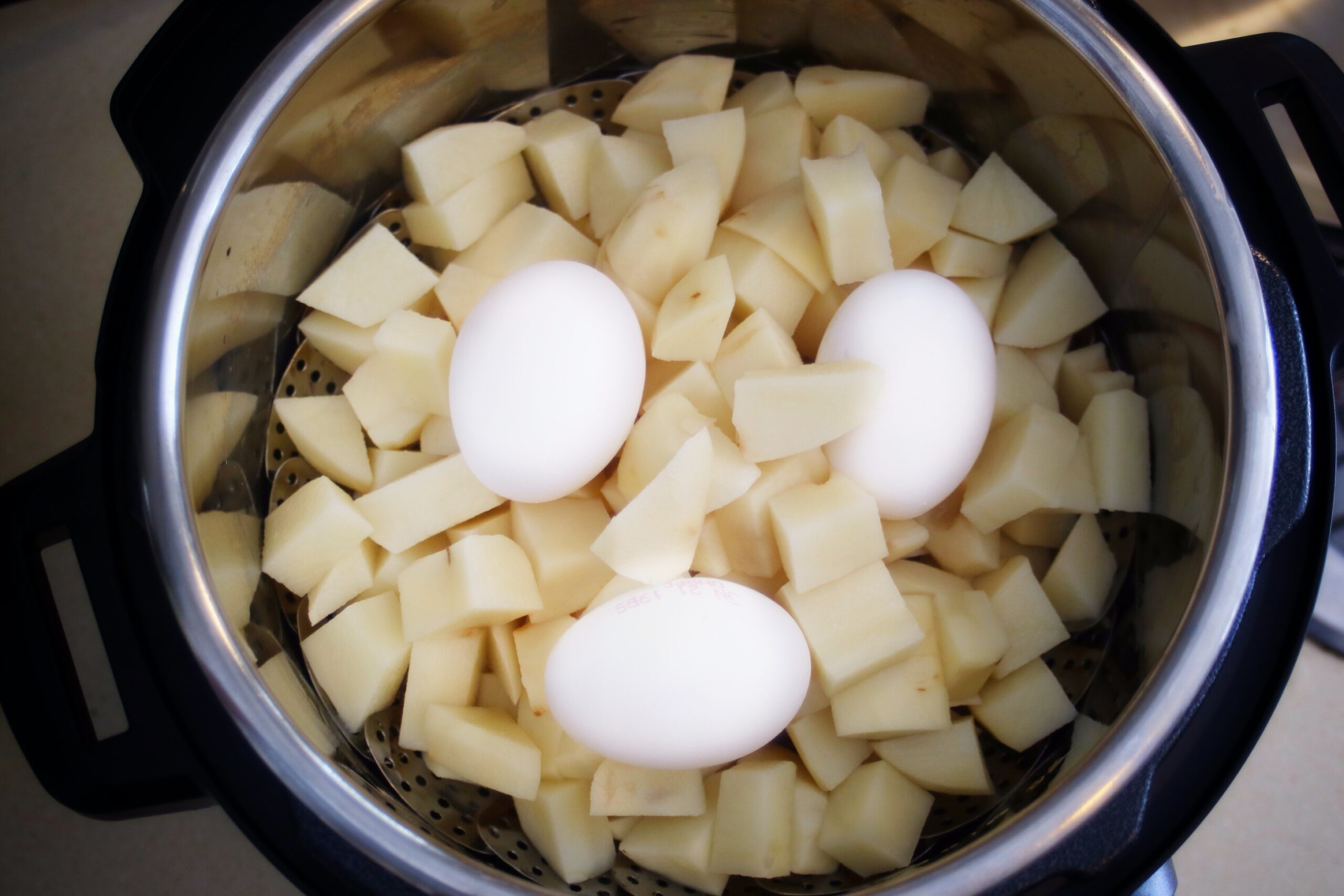 Instant pot potato salad hack potsandplanes.com