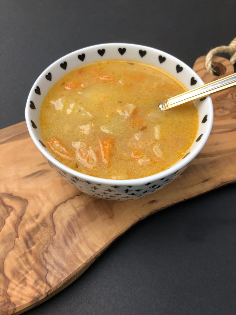 instant pot cheesy potato + cabbage stew potsandplanes.com