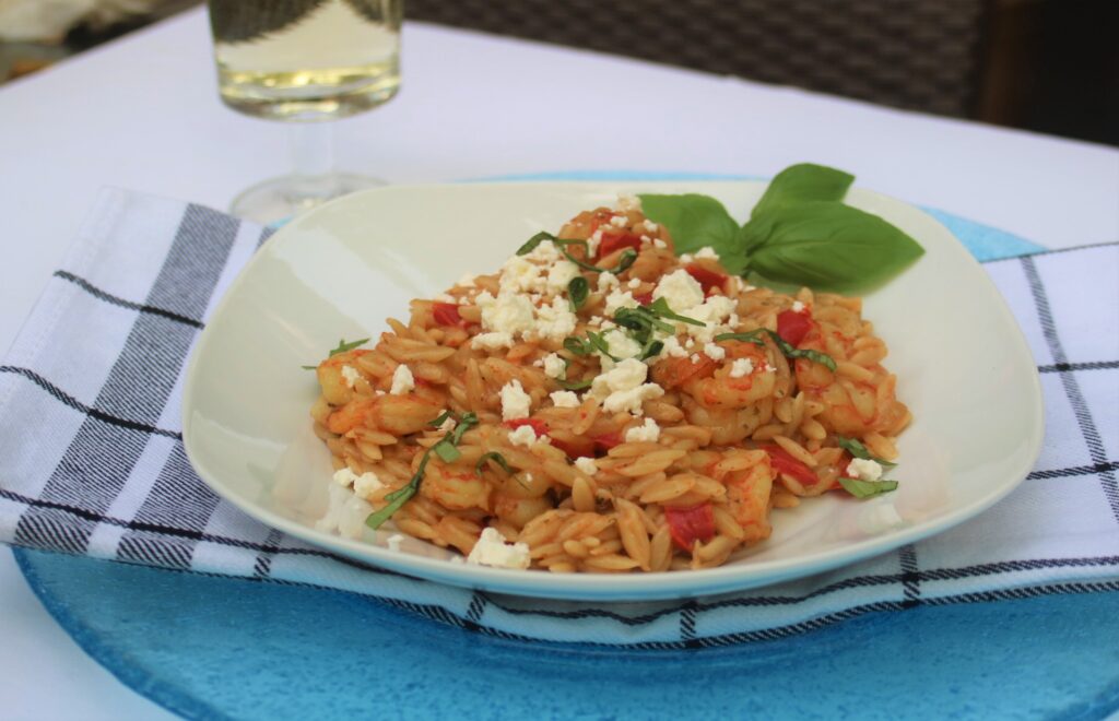 Instant Pot Lemon Shrimp Orzo potsandplanes.com