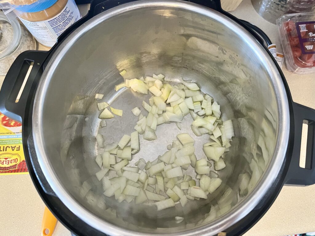 Instant Pot Chicken Fajitas potsandplanes.com
