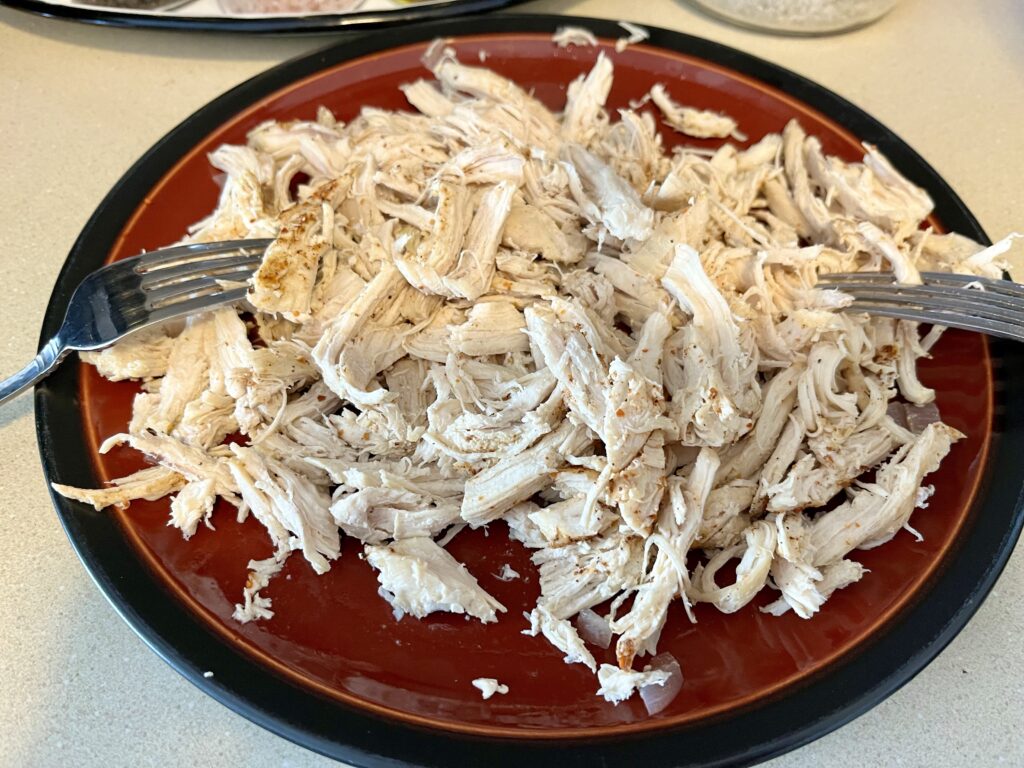 Instant Pot Chicken Fajitas potsandplanes.com
