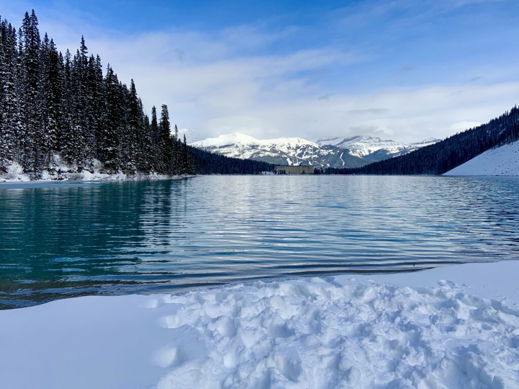 Lake Louise potsandplanes.com