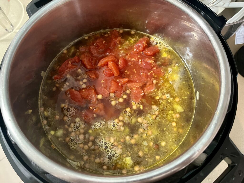 Instant Pot Lemon Spiced Lentil Soup www.Potsandplanes.com
